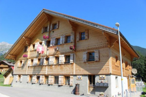 Les Promenades en Montagne Château-D'oex
